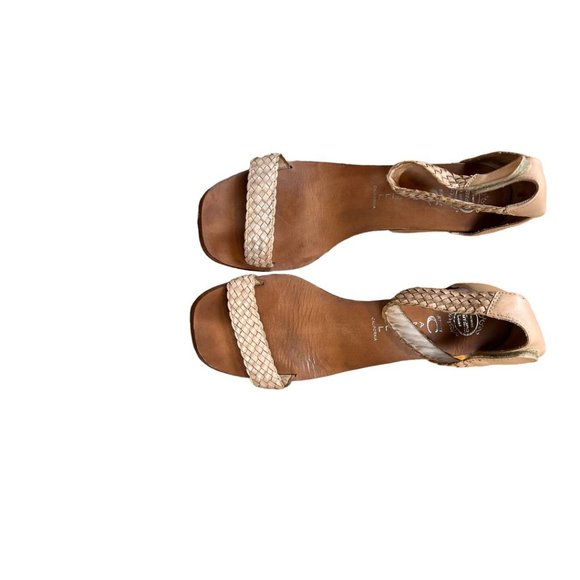 JEFRREY CAMPBELL WOMEN - Picture 6 of 10